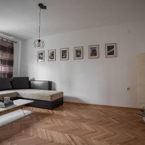 Ana's apartment
