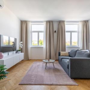 Spacious and freshly renovated apartment