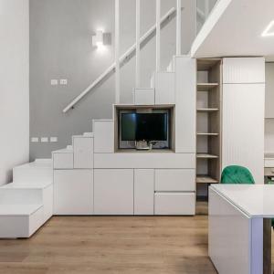 Elegante Pied-à-Terre Stile & Comodità a Milano