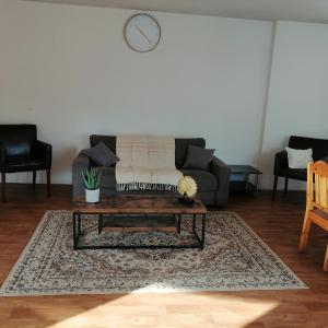 Les fontaines T4 Spacieux 3 chambres parking gratuit