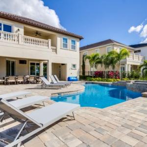 Space For18 Guest Reunion Resort 7 Bed 7,5 Bath villa
