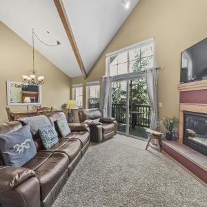 B6 Tarn Landing 1Br Loft, 3Ba condo