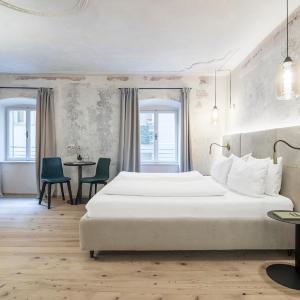 Alte Schmiede Apartments & Rooms