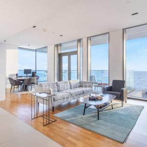 Luxurious 2 Bed in Bluewaters, Hosted by Desert City Stays
