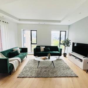 Luxurious Apartment - Prime Location Near Excel, O2 & Canary Wharf