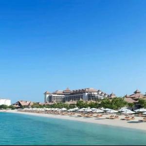 AWS Holiday Homes - Tranquil Stay at the Palm