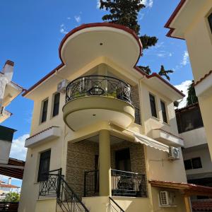 Andreas Maisonettes and Apartments