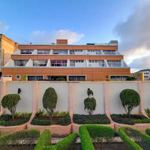 Presken Hotel Victoria Island, Bishop Oluwole