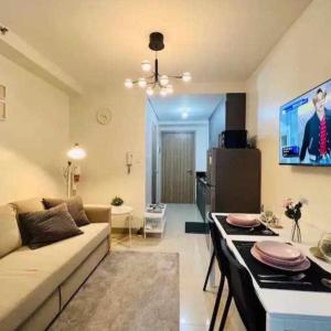 1 BR Apartment near SM Mall of Asia, Airport, Manila