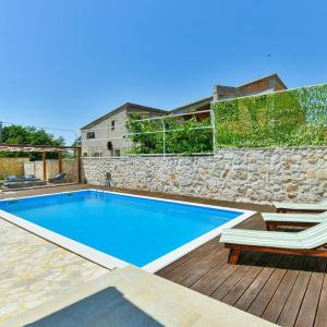 Stone Villa Anita with Pool