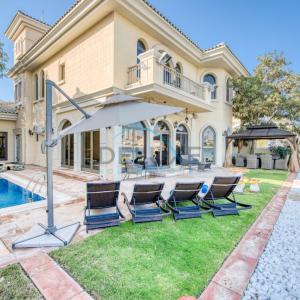 Prestigious 5BR Villa with Assistant Room and Private Pool in Frond O Palm Jumeirah by Deluxe Holiday Homes
