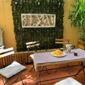 ROMA - antique apartment with private terrace
