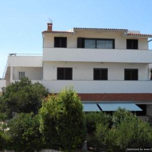 Apartments Nadica