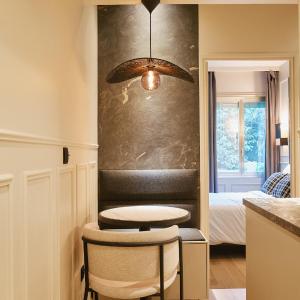 Saint Lambert Suite - Duke Housing