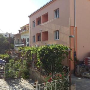 Apartments Edvard