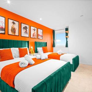 Spacious 2 Bed Apt B'ham CC with parking Sleeps 7