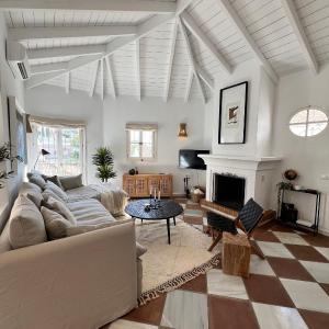 Casa de Oro Luxurious Townhouse