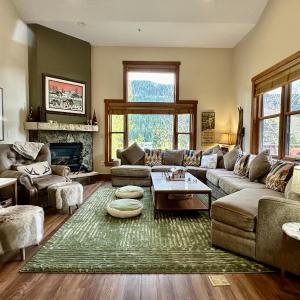 2348 Red Hawk Townhomes condo