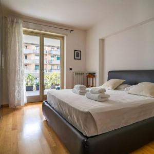 5 Min From Trastevere Rome Chic Apartment