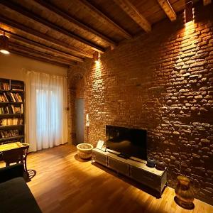 First Moon-Emme Loft
