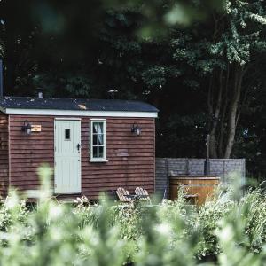 Little Otchan Shepherd's Hut