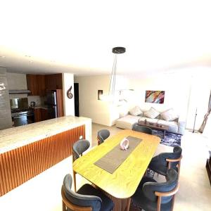 Luxury 2-bedroom- Sarai Compound