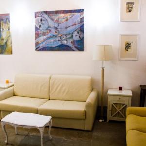 Charme & Art Gallery Home - Pescioni