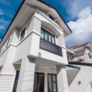 5BR Modern Luxury Pool Villa Patong TPSV140