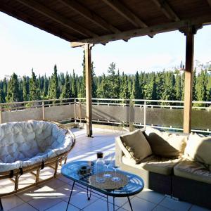 Unique penthouse with Acropolis view in the heart of Athens!