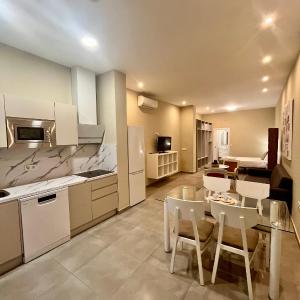 Vial Suites GP