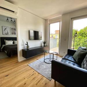 Rooftop Apartment with Terrace & AC - Self Check-In