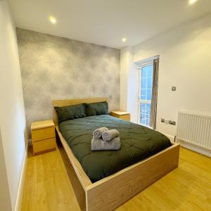 Budget Double Room in Acton, Near Central London & Heathrow