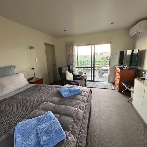 Bluebell Lodge and Cottage