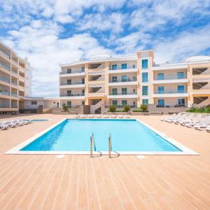 Lagos Marina View 4 With Pool by Homing
