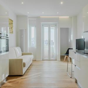 EasyTopStay - Naviglio White Bliss