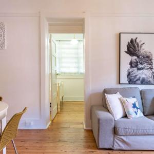 Art Deco 1 Bed Apt close to Beach & CBD