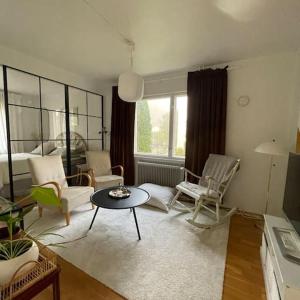 2 bedroom house central Parainen