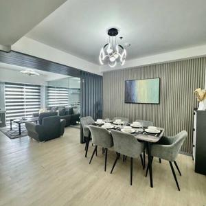 2BR Mountain View Cabin - The Bali Corner at Azure North