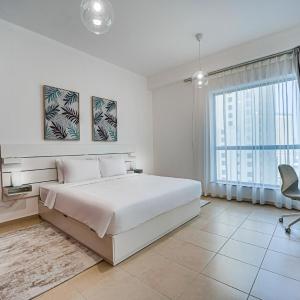 Bright apartment in JBR few steps from the beach