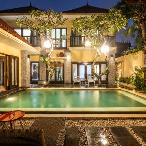 3-BR Private Pool Samudra Villa Tiga Umalas 10min to Canggu Beach
