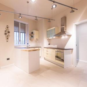 SP15 -Isola- Super Large Apartment