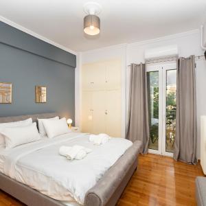 Chic One-Bedroom retreat near Panathenaic Stadium