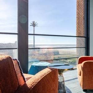 Modern Ocean View Apartment