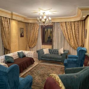 Hom Nader
