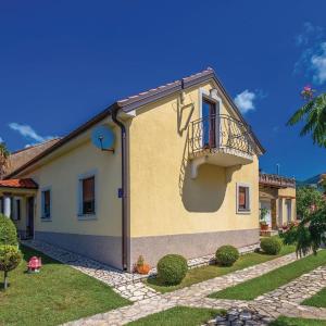 Beautiful Apartment In Hreljin With Wifi
