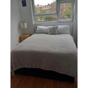Room in central London