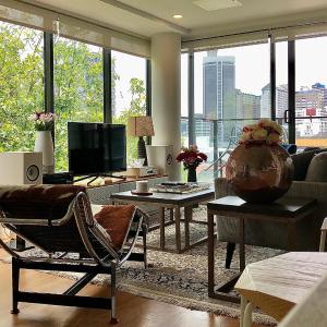 Central Auckland condo, 2Br, 2Brm, pool, gym, study