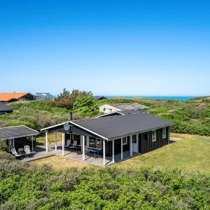Stunning Home In Løkken With Wifi