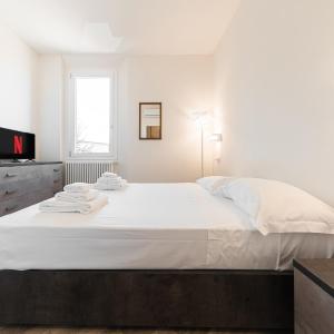 Carracci House - Free Parking - Station - Center e Fiera