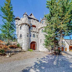 Schweitzer Castle